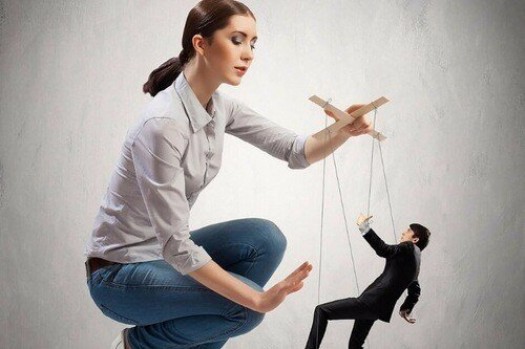 Нужно ли женщине проявлять инициативу Нужно ли женщине проявлять инициативу