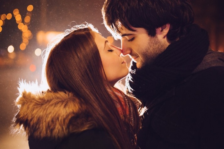 Как понять, что человек хочет вас поцеловать?