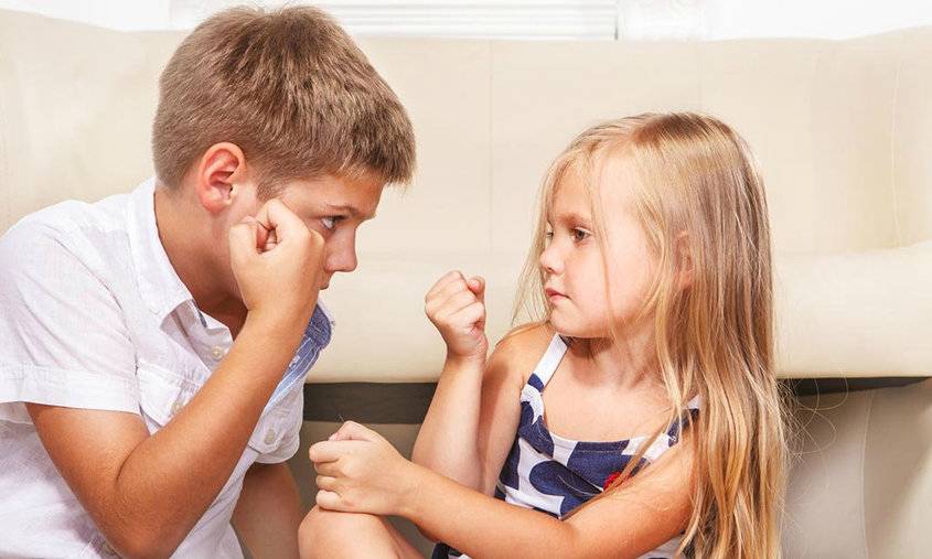 Как научить ребенка защищаться. словами или кулаками?
